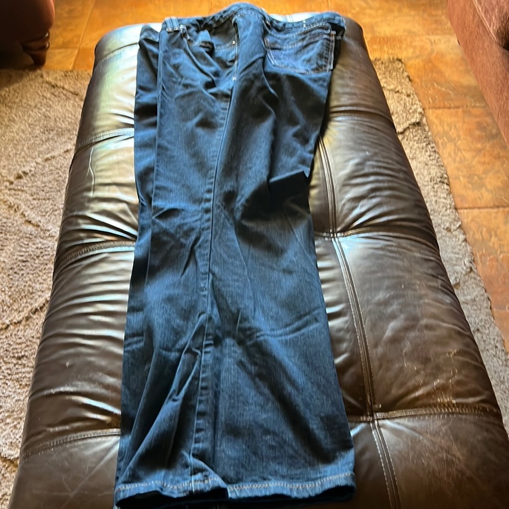 Boot cut jeans dark wash